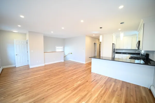 $5,300 | 19 Roberts Street, Unit 3, Brookline, MA 02445