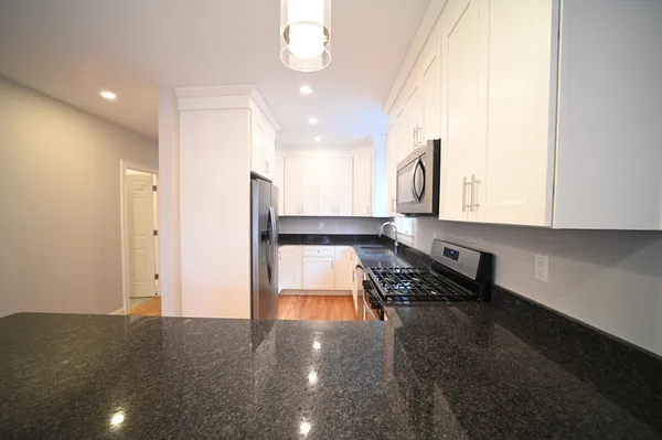 $5,300 | 19 Roberts Street, Unit 3, Brookline, MA 02445