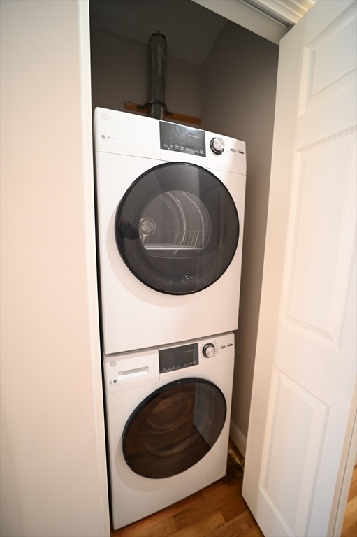 19 Roberts Street, Unit 3 Brookline, MA 02445 - Photo 4 of 9