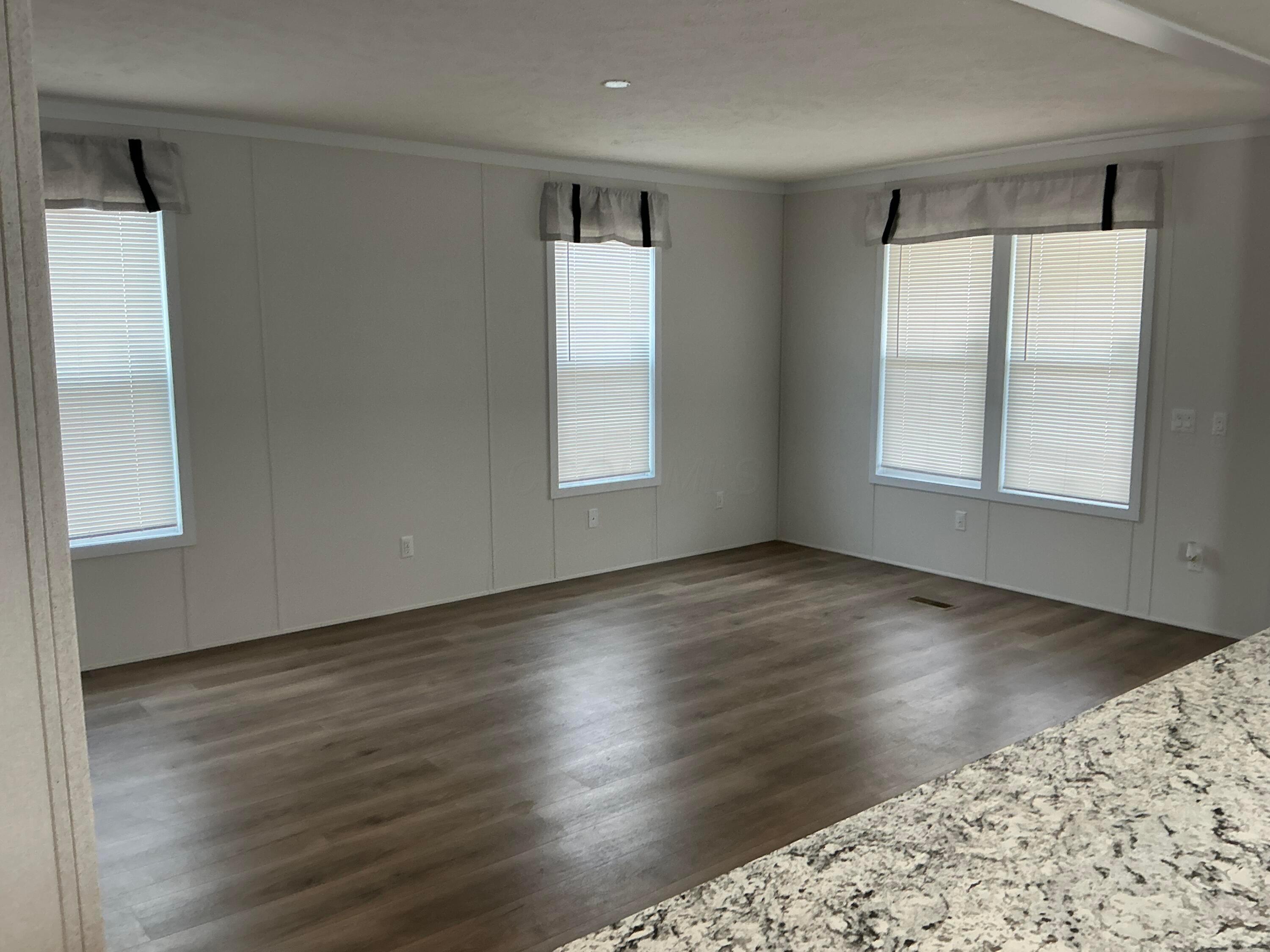 1330 Hanover Road, Unit 71 Delaware, OH 43015 - Photo 7 of 21 IMG_1386