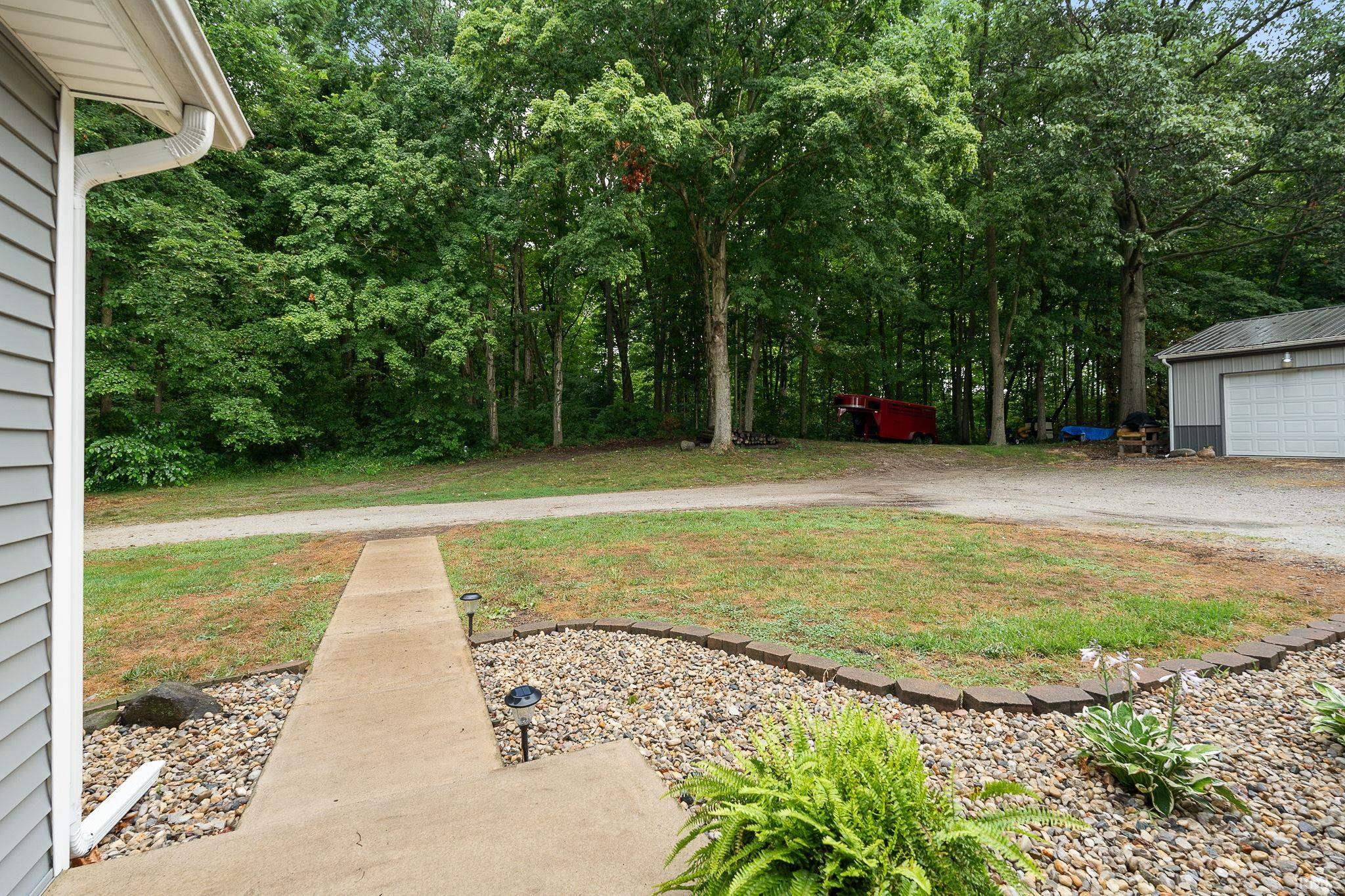 2536 West Division Road Huntington, IN 46750 - Photo 8 of 35 Gallery Image 8