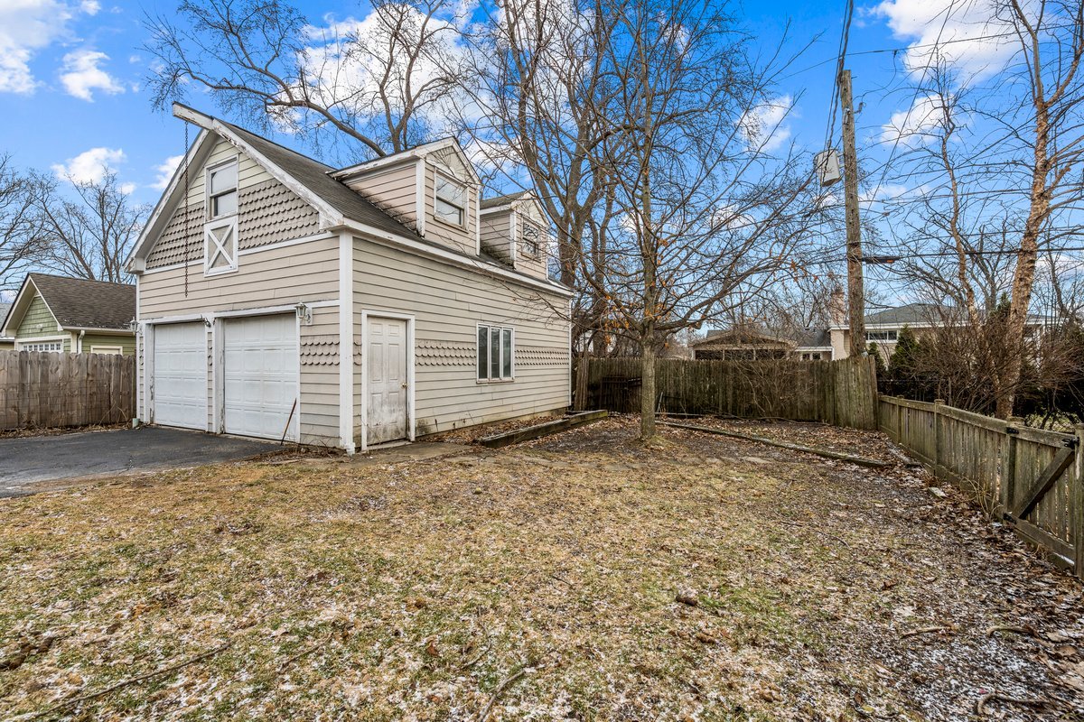 971 Windsor Road Highland Park, IL 60035 - Photo 5 of 11