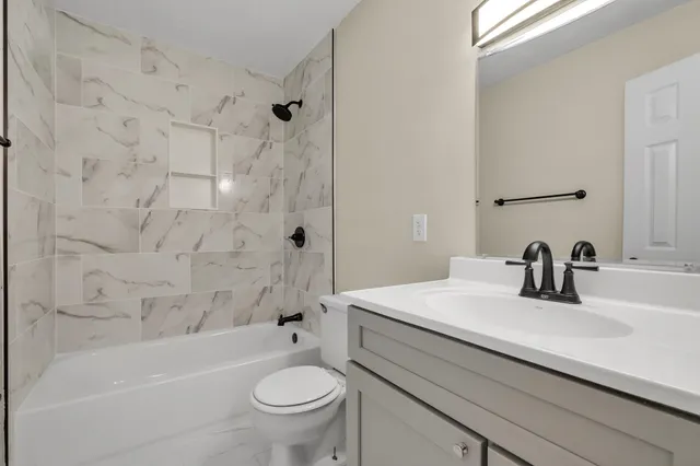 $525,000 | 1802 Hartsfield Road, Unit A B C D, Tallahassee, FL 32303