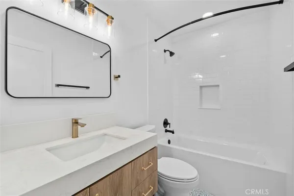 $4,200 | 113 Loma Lane, San Clemente, CA 92672