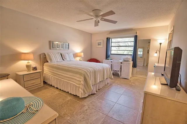 $249,900 | 360 3 Lakes Lane, Unit G, Venice, FL 34285