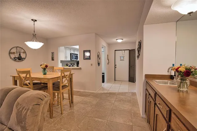 $249,900 | 360 3 Lakes Lane, Unit G, Venice, FL 34285