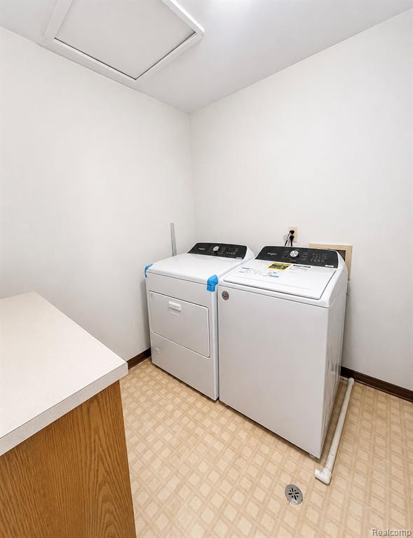 29838 Utica Road, Unit 25 Roseville, MI 48066 - Photo 11 of 15