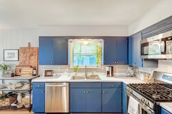 $2,500 | 511 South Myrtle Street, Georgetown, TX 78626