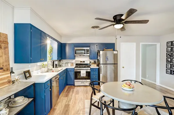 $2,500 | 511 South Myrtle Street, Georgetown, TX 78626