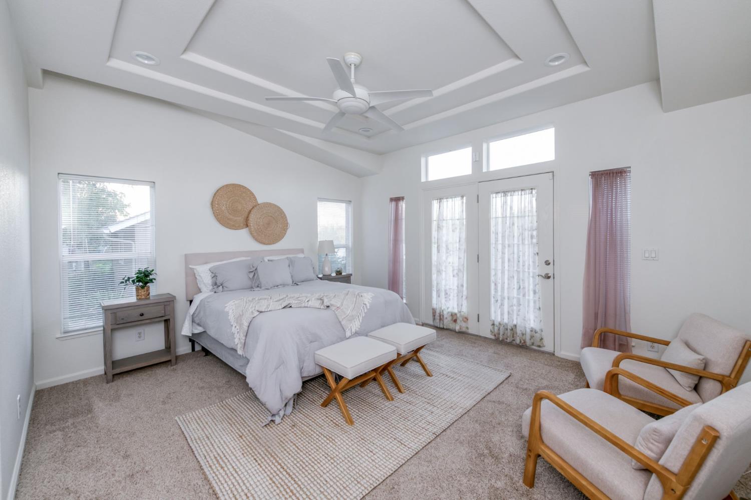 8646 Cairo Avenue Laton, CA 93242 - Photo 13 of 38 a bedroom with a bed and window