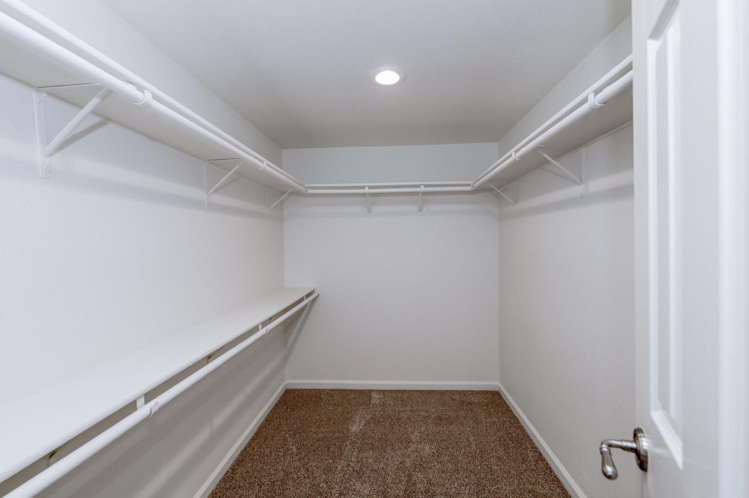 8646 Cairo Avenue Laton, CA 93242 - Photo 20 of 38 a view of an empty room