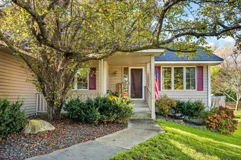 $425,000 | 16357 Java Lane, Lakeville, MN 55044