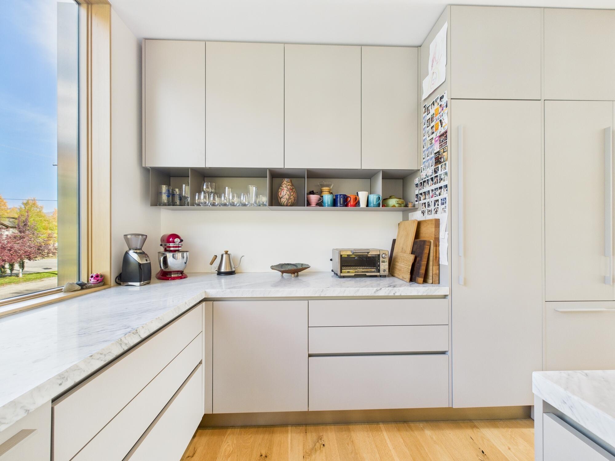 300 6th Street West, Unit B Ketchum, ID 83340 - Photo 15 of 30 Kitchen