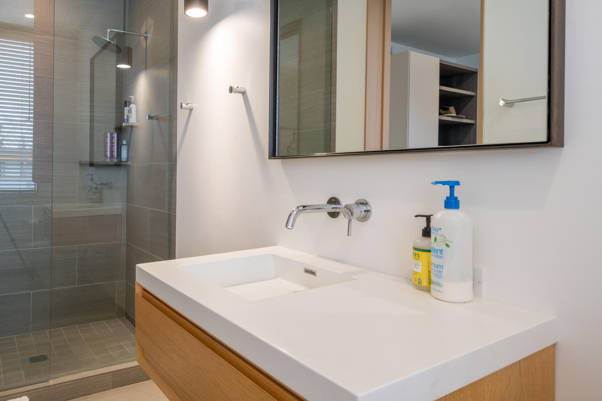 300 6th Street West, Unit B Ketchum, ID 83340 - Photo 18 of 30 Third Bedroom Ensuite Bathroom