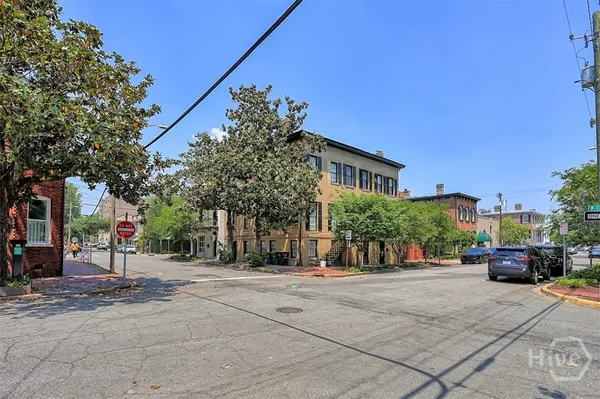 $1,800 | 335 Tattnall Street, Unit A, Savannah, GA 31401