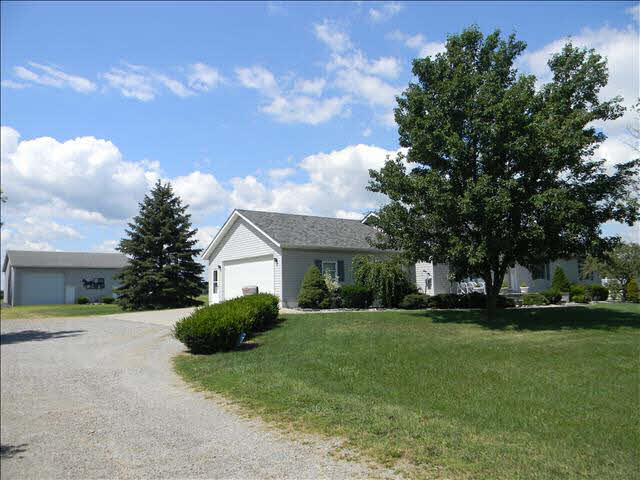 8455 Chinavare Road Newport, MI 48166 - Photo 2 of 12 20367869-1.JPG