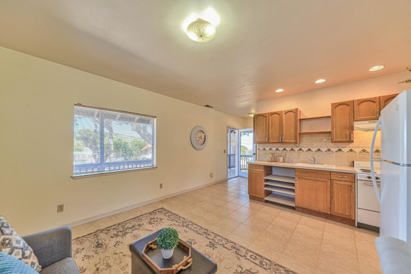 394 Mesa Road Salinas, CA 93908 - Photo 42 of 53