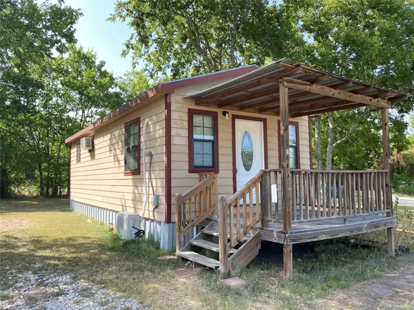 $700 | 2300 Farm To Market 980, Unit E, Huntsville, TX 77320