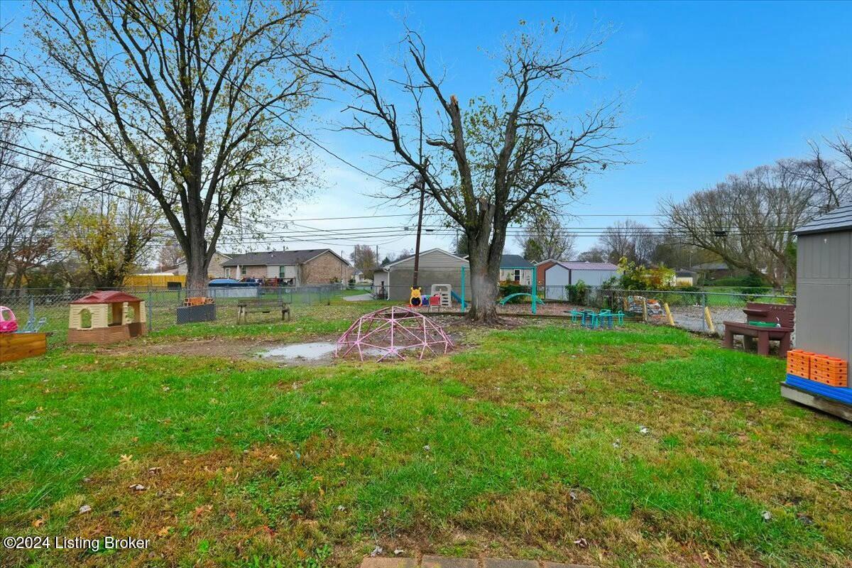 3701 East Blue Lick Road Louisville, KY 40229 - Photo 17 of 19 tempImagekDlDmP