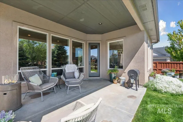 $750,000 | 92 South Wildgrass Way, Star, ID 83669