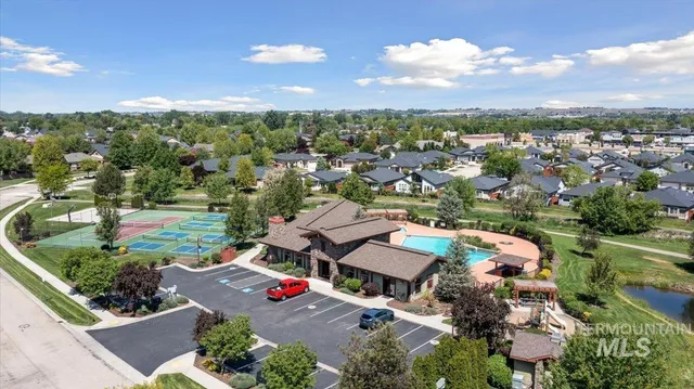 $750,000 | 92 South Wildgrass Way, Star, ID 83669