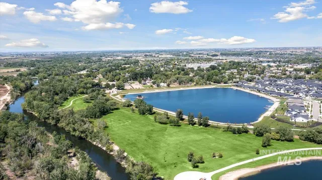 $750,000 | 92 South Wildgrass Way, Star, ID 83669