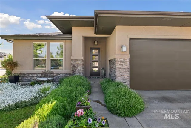 $750,000 | 92 South Wildgrass Way, Star, ID 83669