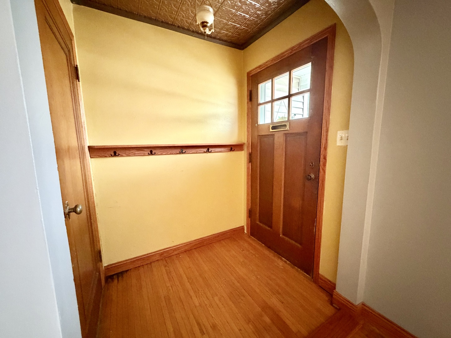 721 Adams Street Ottawa, IL 61350 - Photo 2 of 25