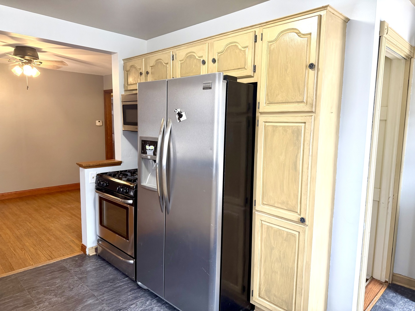 721 Adams Street Ottawa, IL 61350 - Photo 10 of 25