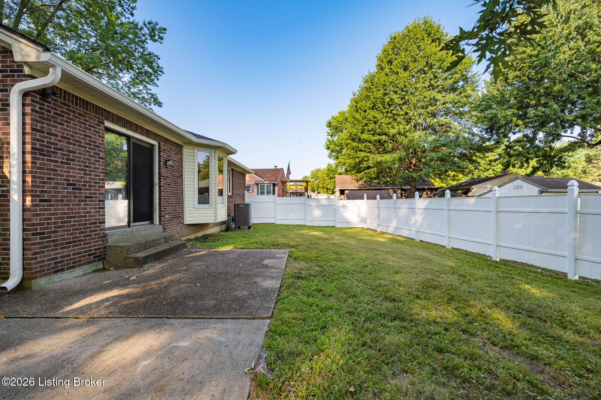 615 Stivers Road Louisville, KY 40207 - Photo 26 of 34 615 Stivers Rd-31