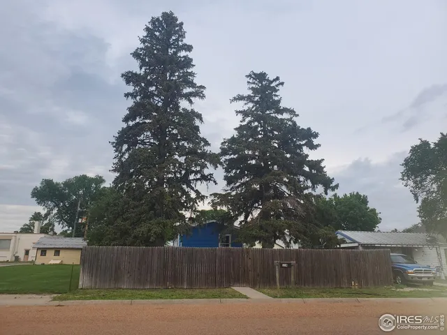 $115,000 | 114 East 3rd Street, Julesburg, CO 80737