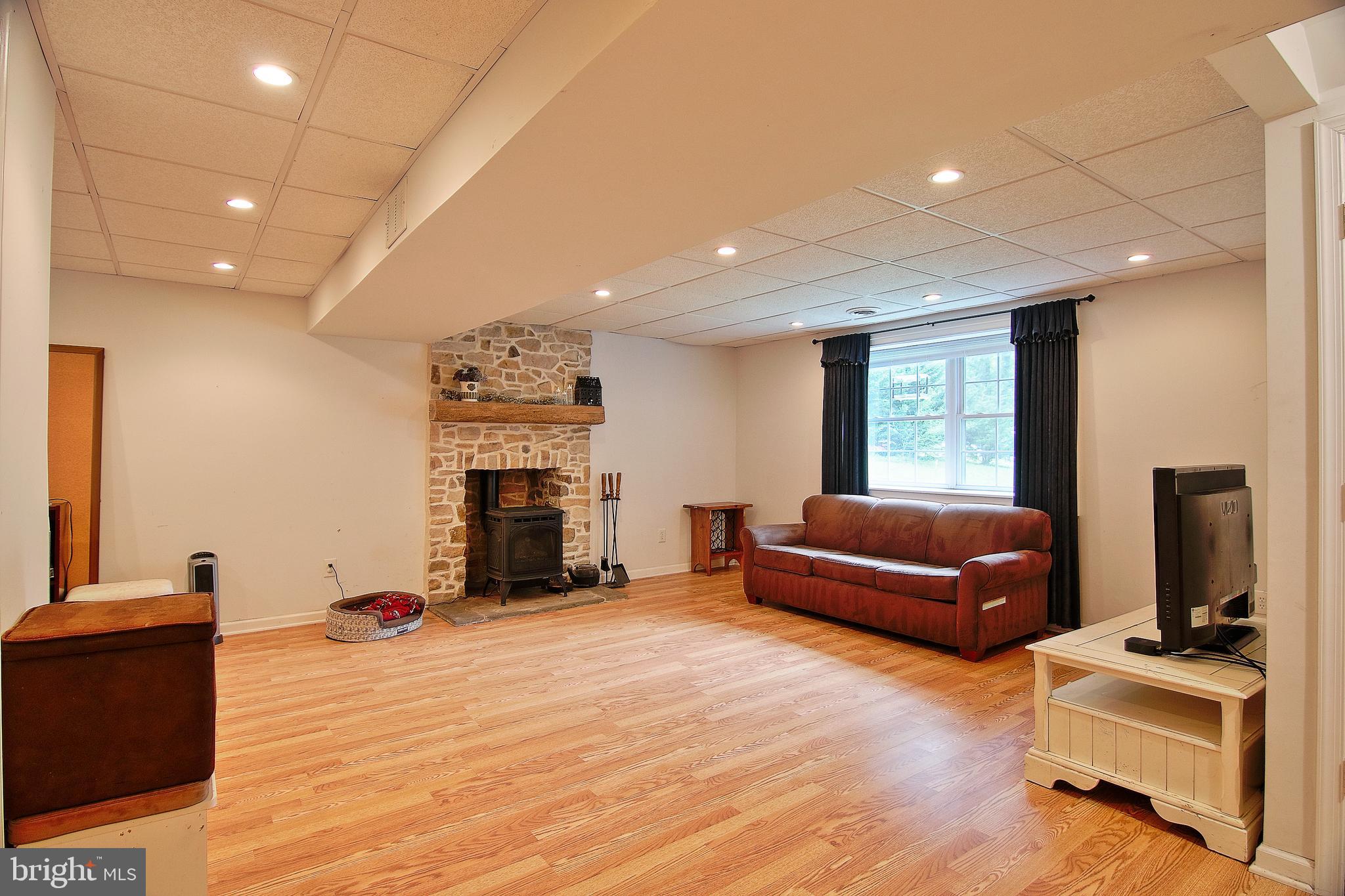 116 Buckwalter Road Pottstown, PA 19465 - Photo 15 of 29 Family Room