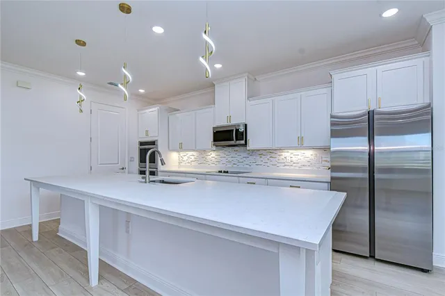 $3,600 | 10027 Dolphin Gull Circle, Thonotosassa, FL 33592