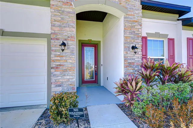 $3,600 | 10027 Dolphin Gull Circle, Thonotosassa, FL 33592