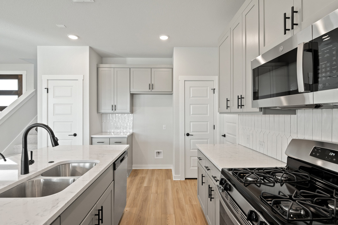 308 Emerie Way Georgetown, TX 78626 - Photo 13 of 40