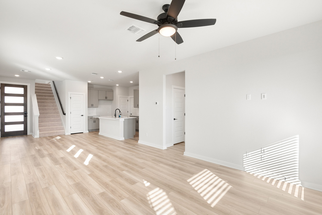 308 Emerie Way Georgetown, TX 78626 - Photo 8 of 40