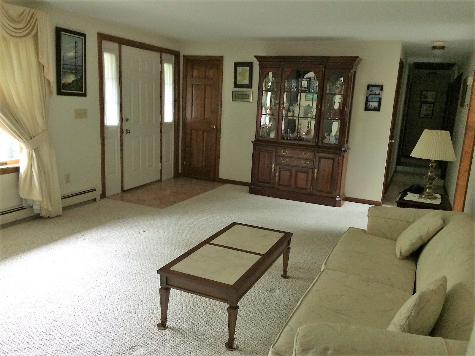 30 Lumbert Mill Road Centerville, MA 02632 - Photo 4 of 19 a living room with furniture