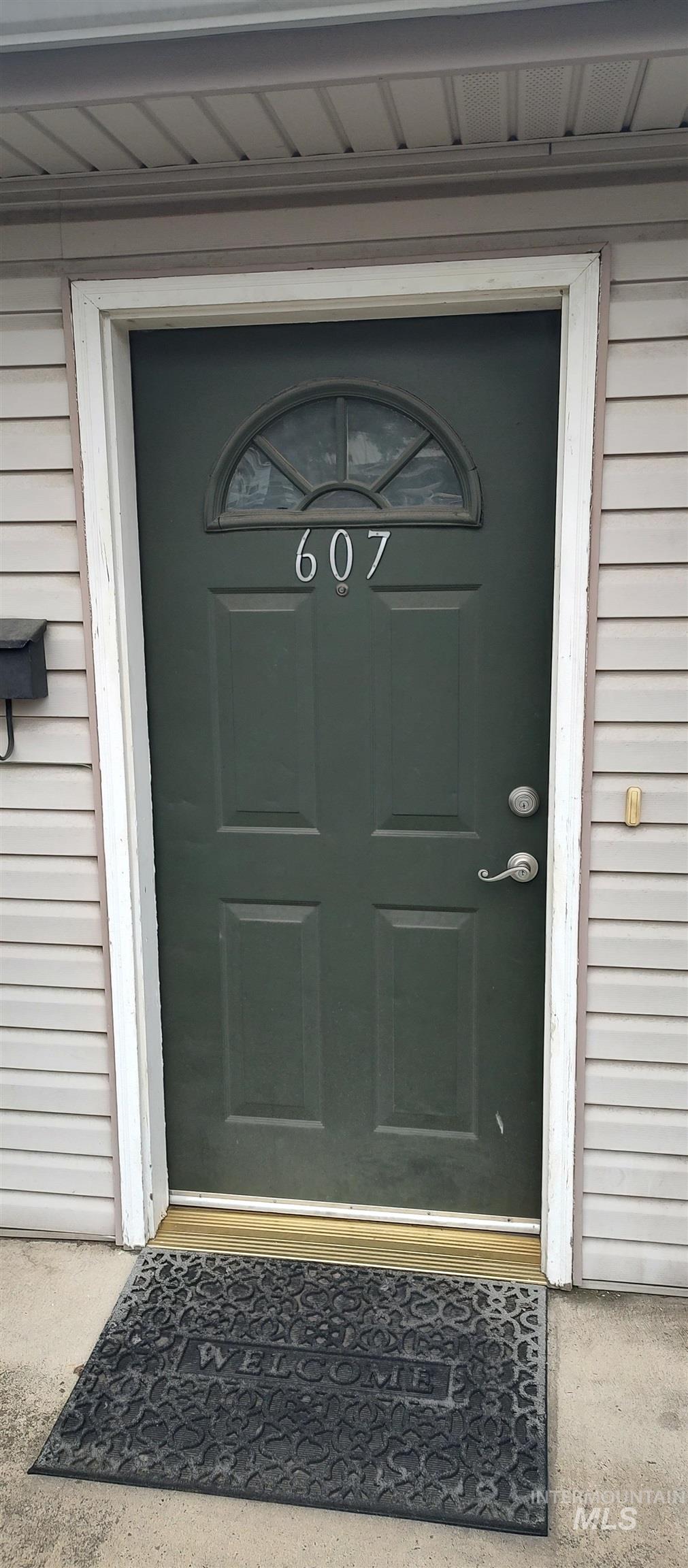 607 Park Street Lewiston, ID 83501 - Photo 4 of 40