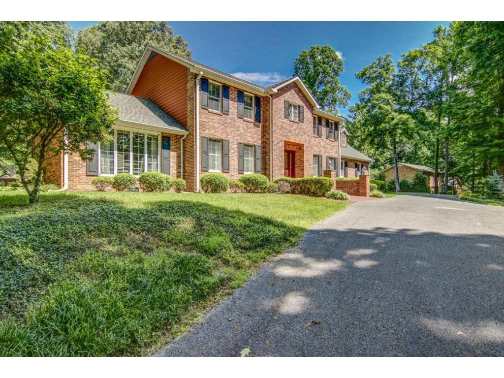 2203 Nantucket Road Johnson City, TN 37604 - Photo 2 of 35 Photo 2