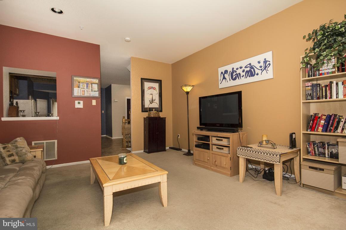 8433 Glad Rivers Row Columbia, MD 21045 - Photo 2 of 29 Family Room