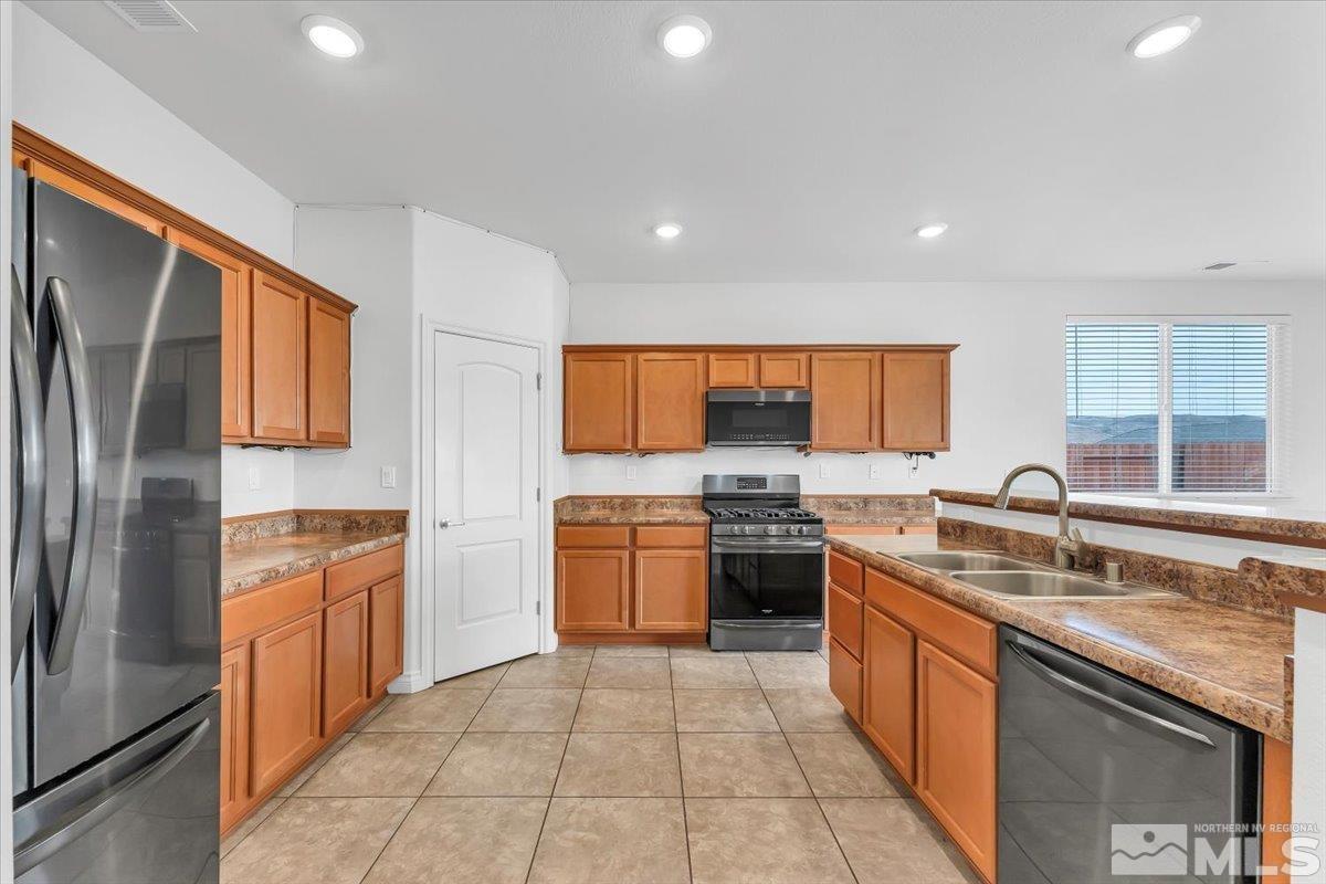 18556 Pequeno Court Reno, NV 89508 - Photo 12 of 30 Photo 12