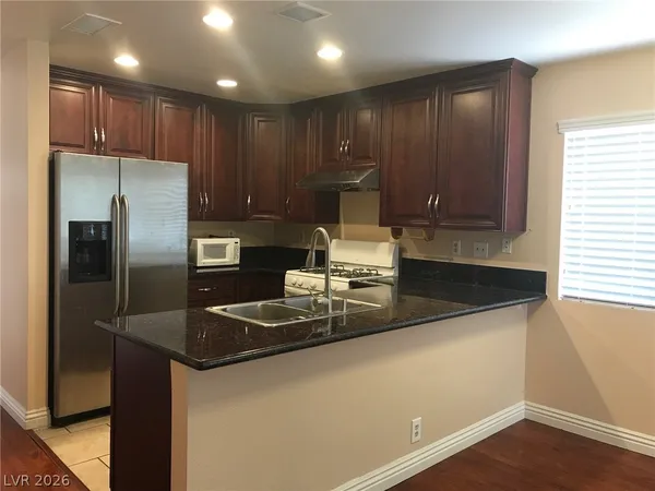 $1,800 | 4649 Winfield Drive, Las Vegas, NV 89147