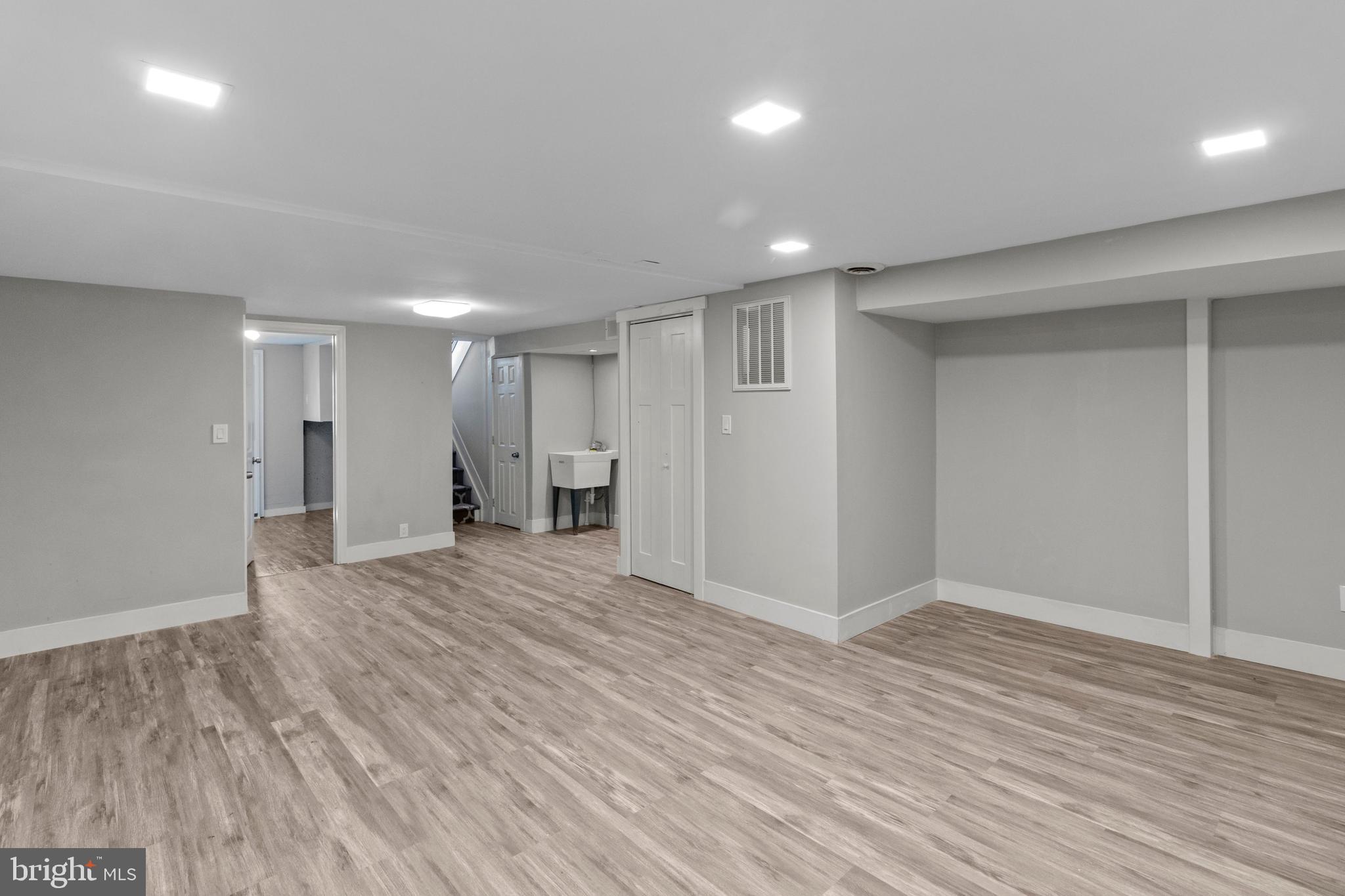 4201 Lawnside Road Philadelphia, PA 19154 - Photo 27 of 31 Gallery Image 27