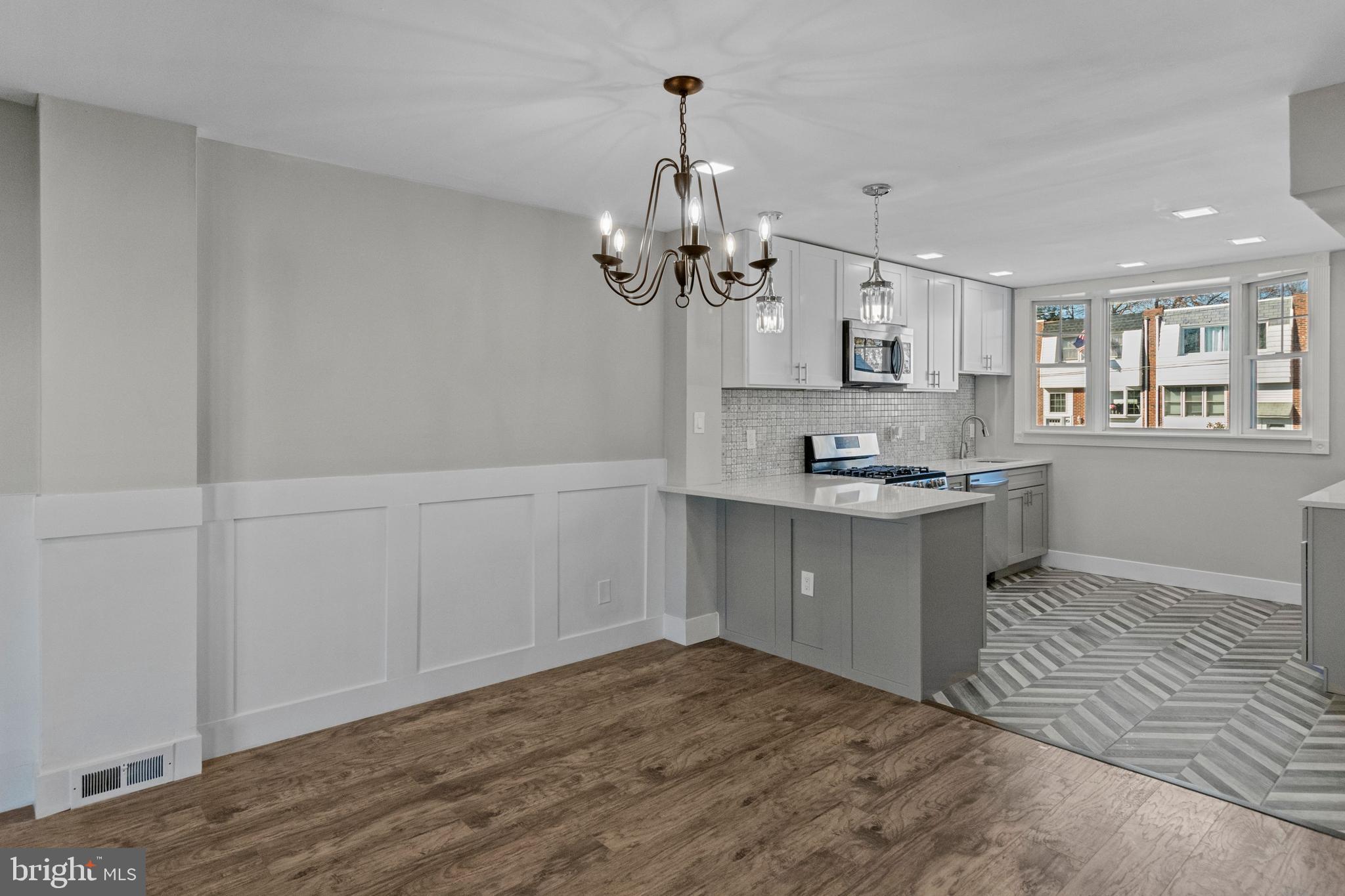 4201 Lawnside Road Philadelphia, PA 19154 - Photo 8 of 31 Gallery Image 8