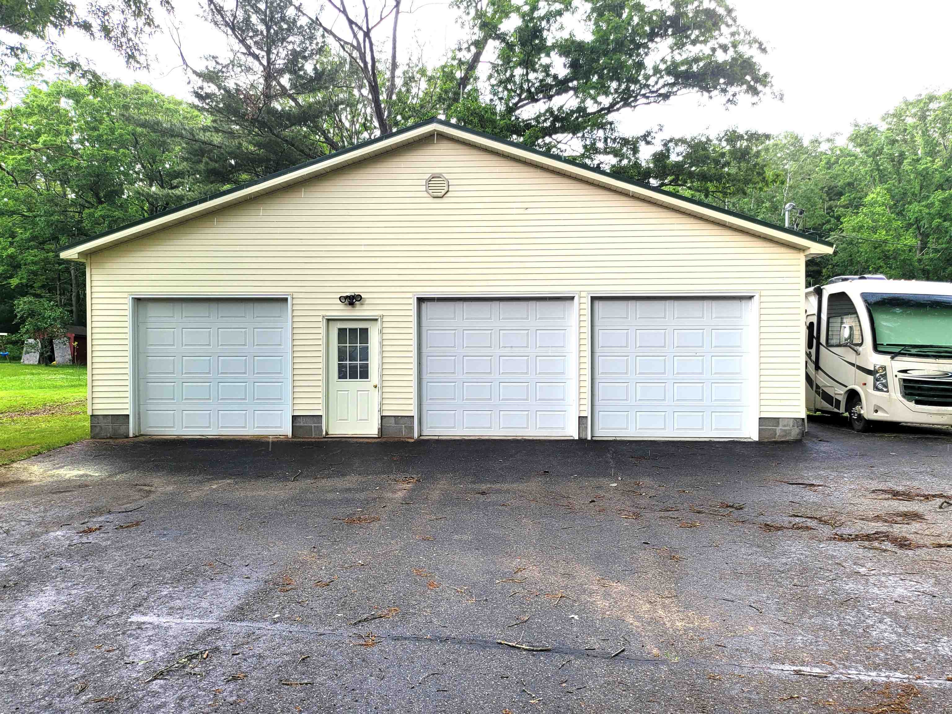 5634 Old State Road Whittemore, MI 48770 - Photo 20 of 31 50144991-9c070ff6-bca9-4d2e-b7ea-12db047112bd.JPG