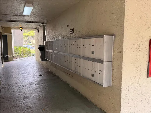 $1,675 | 1800 Southwest 81st Avenue, Unit 1100, North Lauderdale, FL 33068