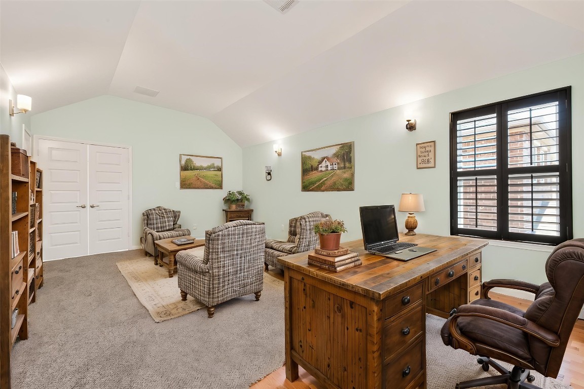 51 Scepter Ridge Sugar Land, TX 77498 - Photo 37 of 46 a living room with furniture and a window