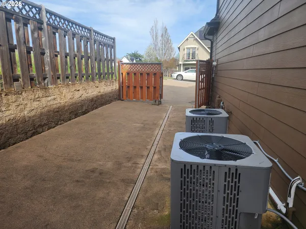 $555,000 | 102 Sarah Bear Lane, Winston, OR 97496