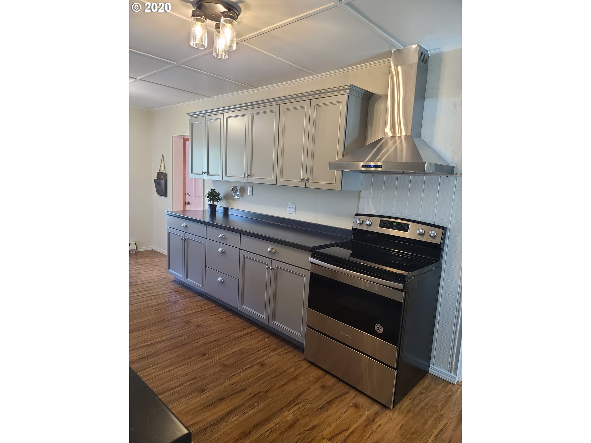 430 Willow Street Myrtle Point, OR 97458 - Photo 2 of 12 Gallery Image 2