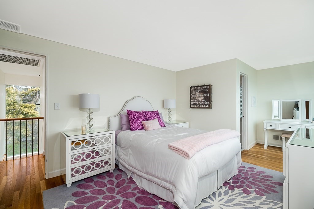 17 Eaglehead Road Manchester, MA 01944 - Photo 18 of 42